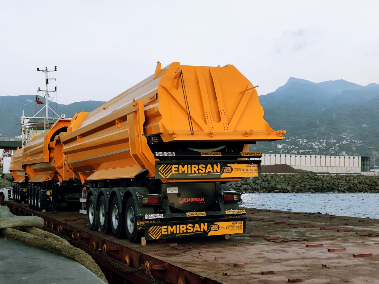 EMIRSAN 4 AXLE HEAVY DUTY TIPPER - Sklápěcí návěs: obrázek 5 EMIRSAN 4 AXLE HEAVY DUTY TIPPER - Sklápěcí návěs: obrázek 5
