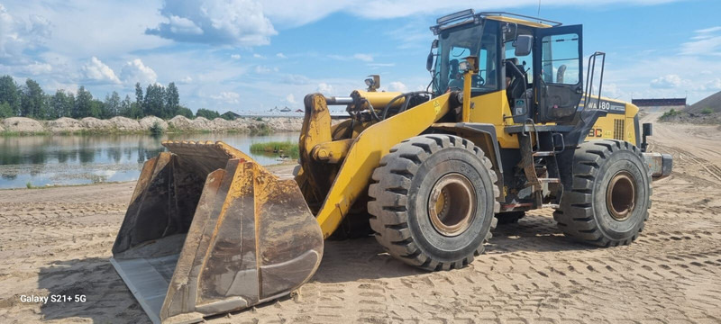 Komatsu WA480-5 - Kolový nakladač: obrázek 1 Komatsu WA480-5 - Kolový nakladač: obrázek 1