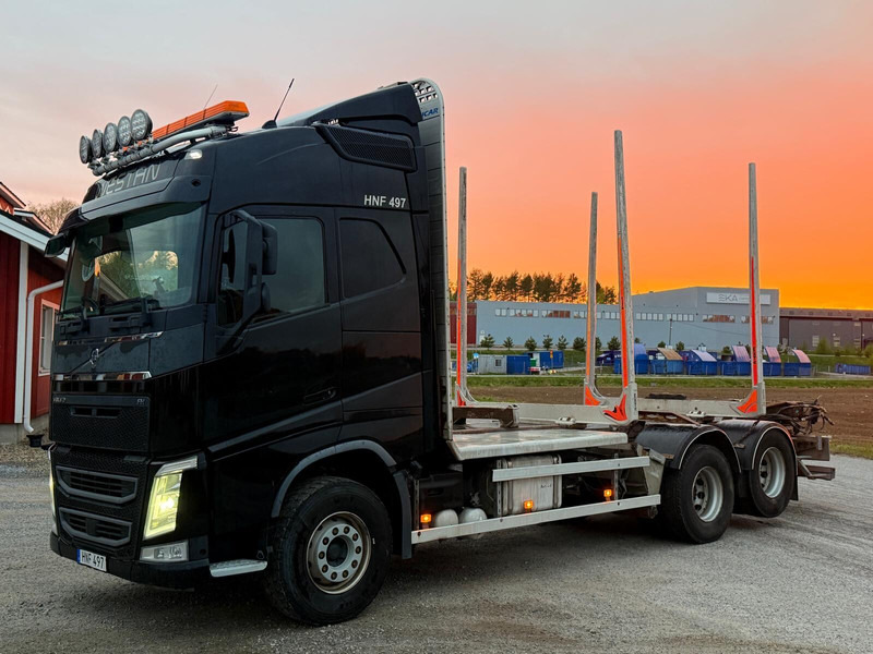 Volvo FH 500 Chassis or Timber Truck - Lesovůz: obrázek 3 Volvo FH 500 Chassis or Timber Truck - Lesovůz: obrázek 3