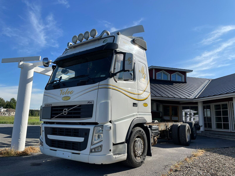 Volvo FH500 6x2 - Podvozek s kabinou: obrázek 4 Volvo FH500 6x2 - Podvozek s kabinou: obrázek 4