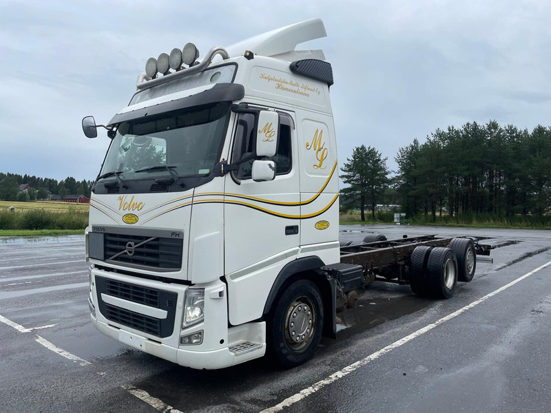 Volvo FH500 6x2 - Podvozek s kabinou: obrázek 1 Volvo FH500 6x2 - Podvozek s kabinou: obrázek 1