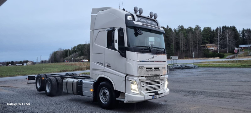 Volvo FH540 6x4 Globe XL - Podvozek s kabinou: obrázek 2 Volvo FH540 6x4 Globe XL - Podvozek s kabinou: obrázek 2