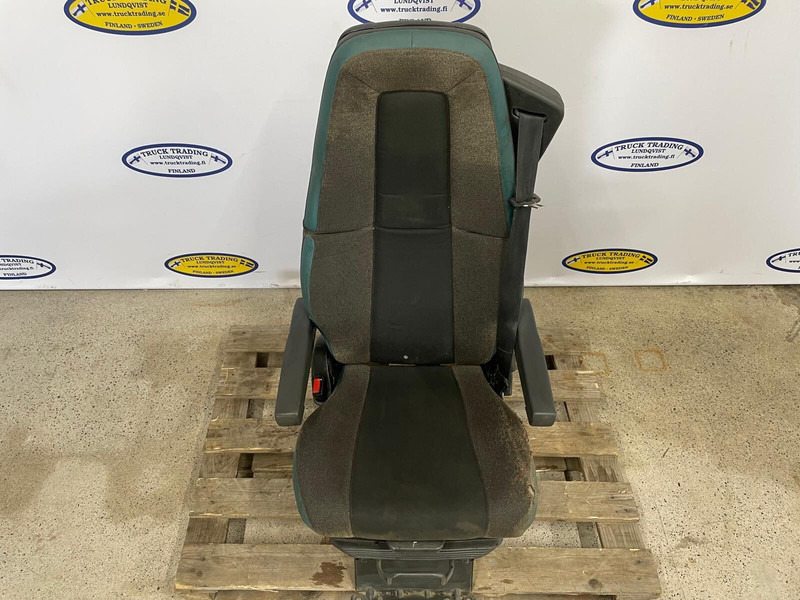 Volvo FM - Sedaček: obrázek 2 Volvo FM - Sedaček: obrázek 2