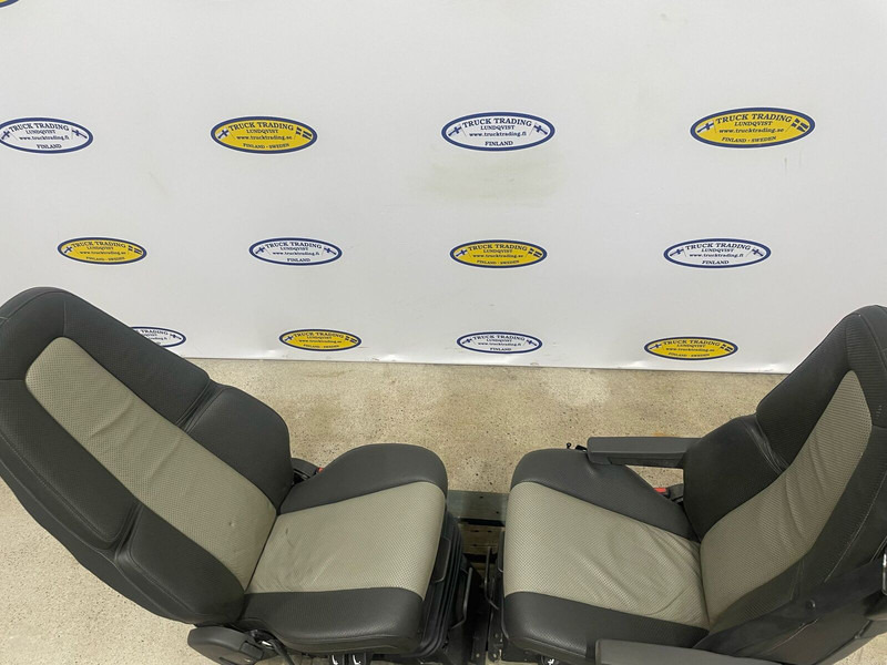 Volvo FM4 - Sedaček: obrázek 3 Volvo FM4 - Sedaček: obrázek 3