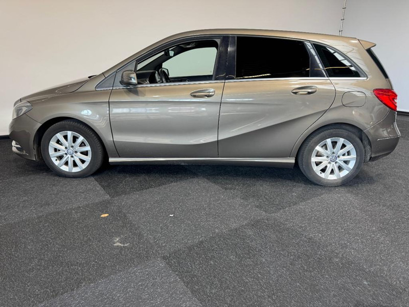 Mercedes-Benz B-Klasse 180 automaat Leer B 180 Ambition 5 Automaat wit Leer - Osobní auto: obrázek 3 Mercedes-Benz B-Klasse 180 automaat Leer B 180 Ambition 5 Automaat wit Leer - Osobní auto: obrázek 3