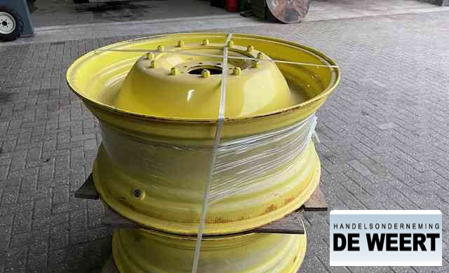 Diversen velgen 38" , voor john deere , case - Pneumatiky a ráfky pro Zemědělská technika: obrázek 5 Diversen velgen 38" , voor john deere , case - Pneumatiky a ráfky pro Zemědělská technika: obrázek 5
