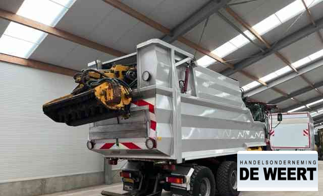 Hovertrack , iveco , maai-zuigcombinatie - Žací stroj: obrázek 4 Hovertrack , iveco , maai-zuigcombinatie - Žací stroj: obrázek 4