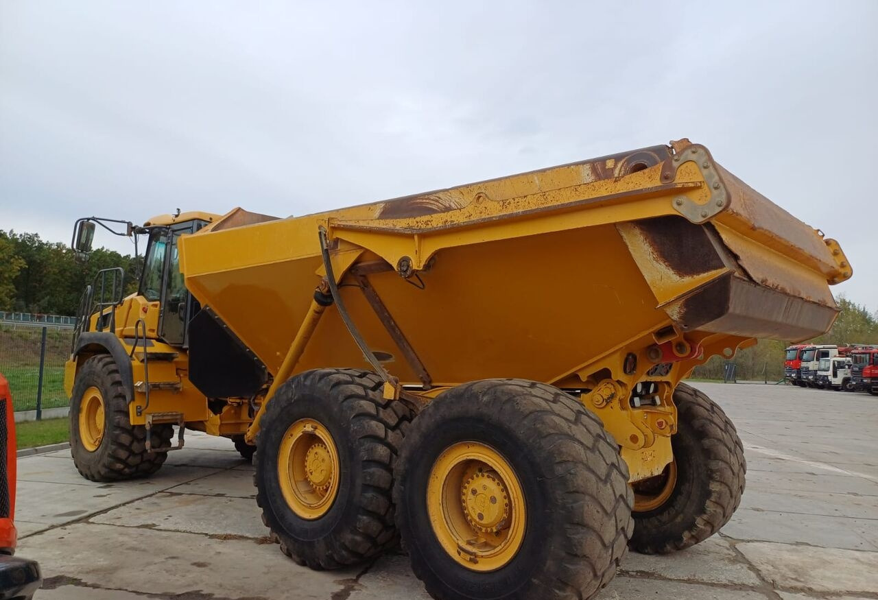 Bell B30E - Kloubový sklápěč: obrázek 4 Bell B30E - Kloubový sklápěč: obrázek 4