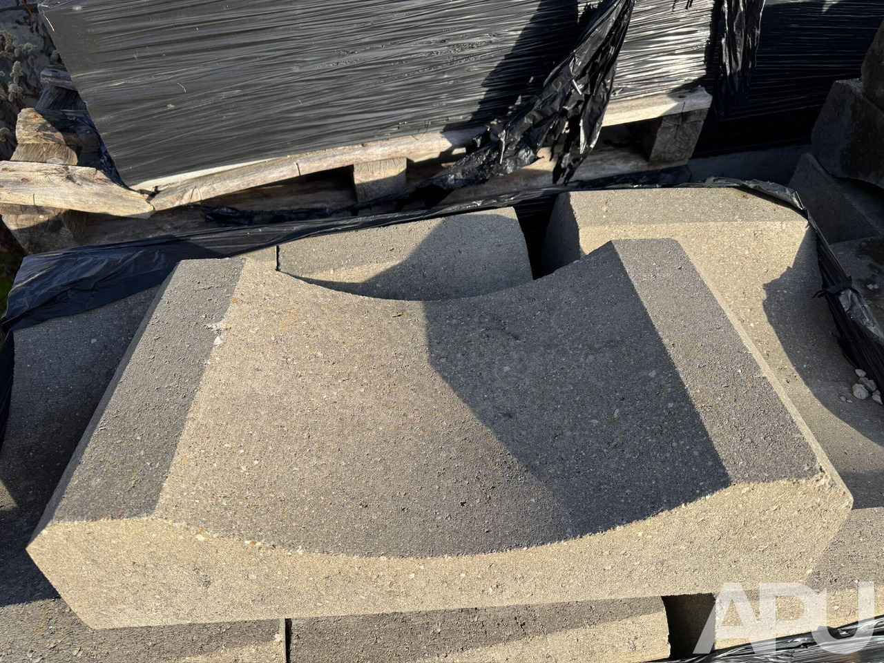 Koryto/Korytko Betonowe Odwodnieniowe 60x33x15 - Stavební zařízení: obrázek 2 Koryto/Korytko Betonowe Odwodnieniowe 60x33x15 - Stavební zařízení: obrázek 2