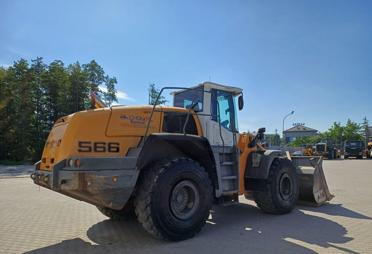 Liebherr L 566 - Kolový nakladač: obrázek 4 Liebherr L 566 - Kolový nakladač: obrázek 4