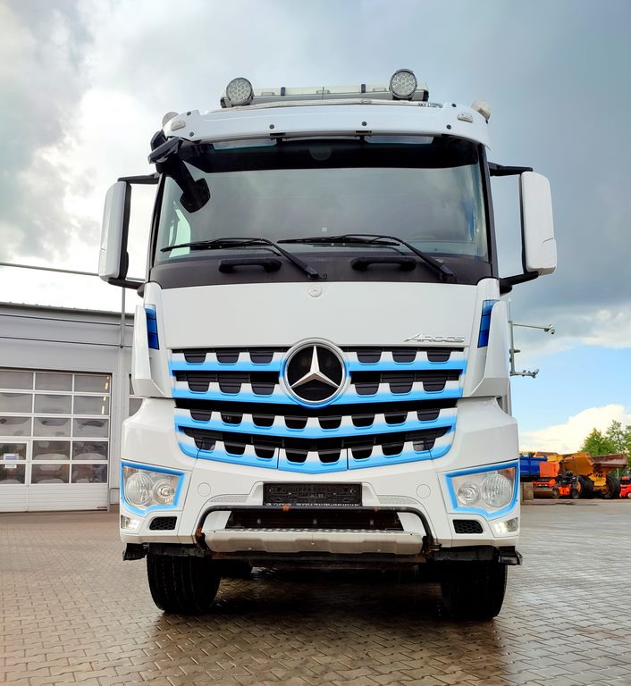 Mercedes-Benz Arocs 4151 - Sklápěč: obrázek 3 Mercedes-Benz Arocs 4151 - Sklápěč: obrázek 3