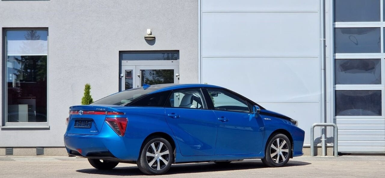 Toyota Mirai - Sedan: obrázek 5 Toyota Mirai - Sedan: obrázek 5