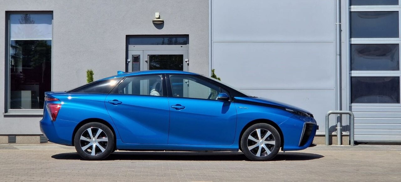 Toyota Mirai - Sedan: obrázek 4 Toyota Mirai - Sedan: obrázek 4