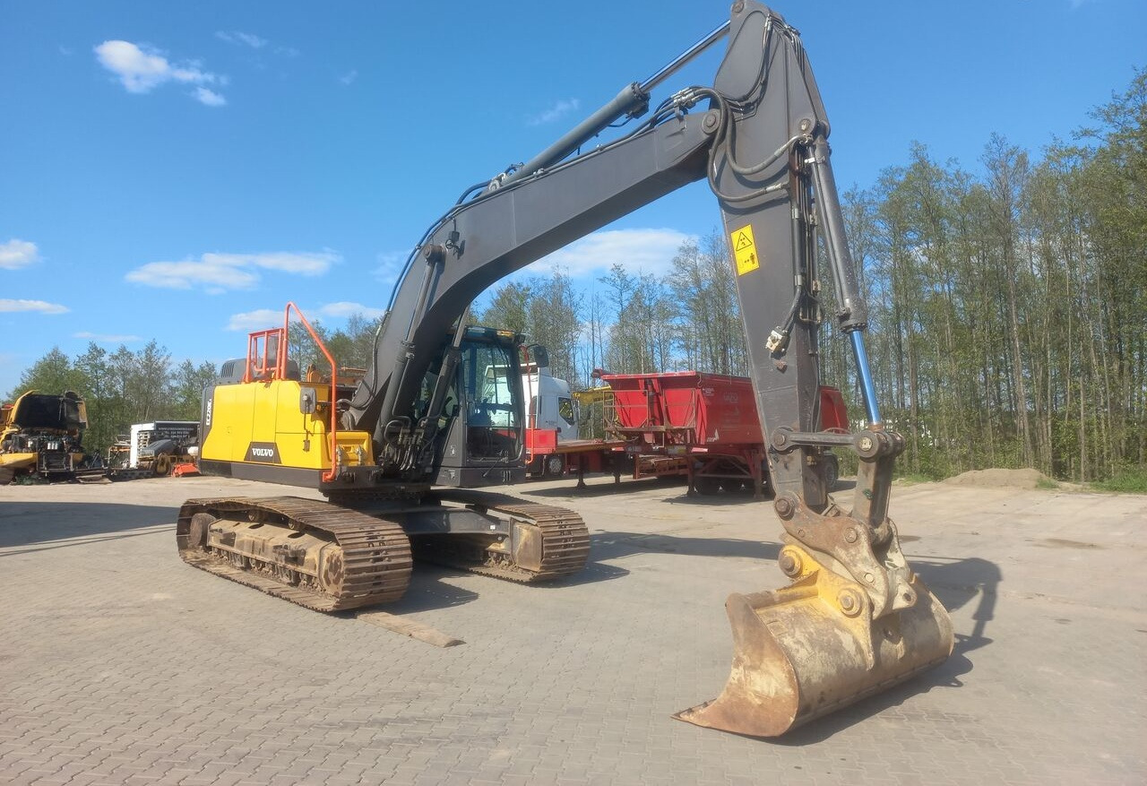 Volvo EC 220EL - Pásové rýpadlo: obrázek 3 Volvo EC 220EL - Pásové rýpadlo: obrázek 3