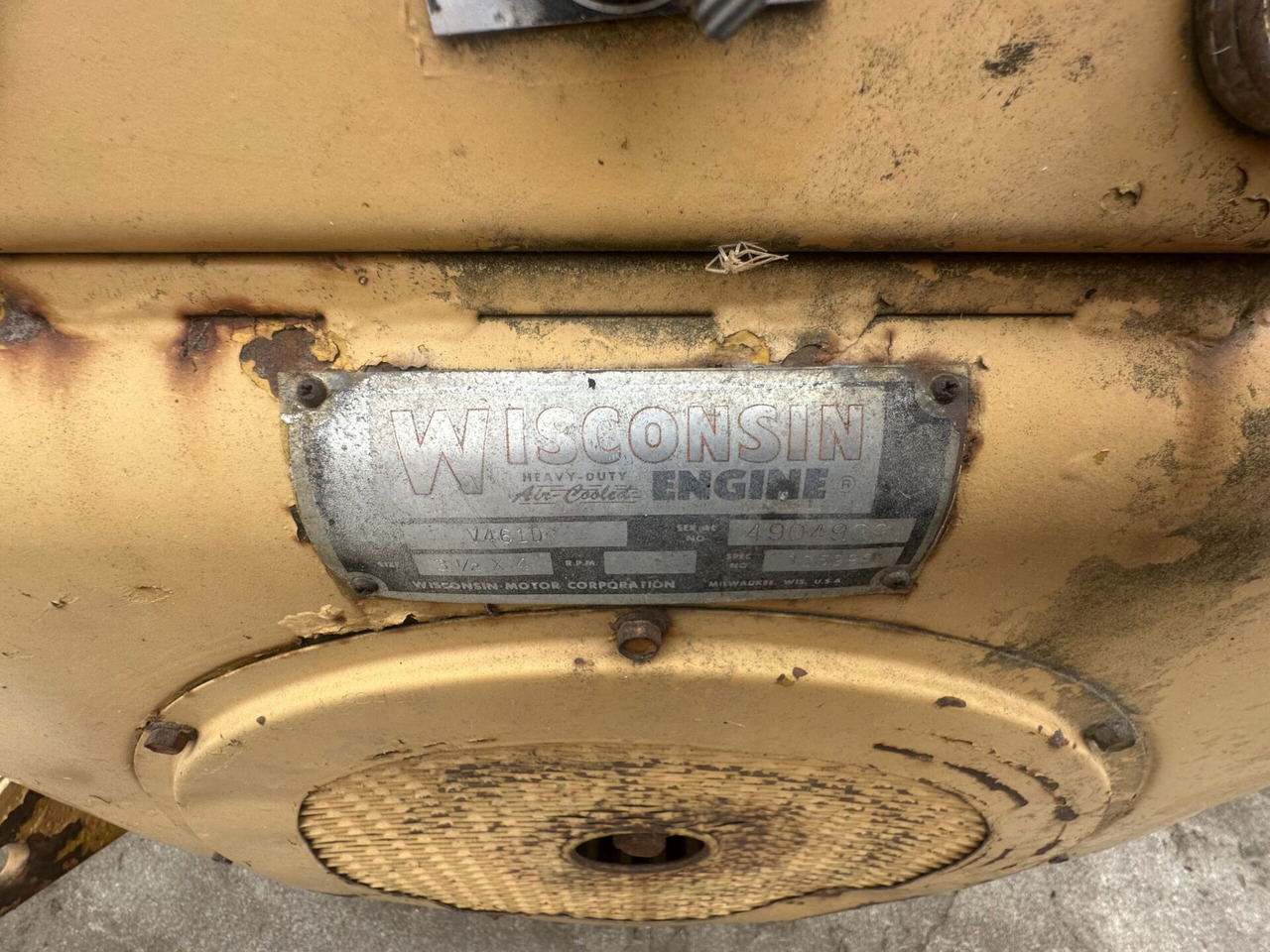 WISCONSIN ENGINE V461D poboczarka - Skrejpr: obrázek 4 WISCONSIN ENGINE V461D poboczarka - Skrejpr: obrázek 4