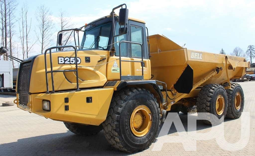 WOZIDŁO Bell ADT B25D 6×6 - Kloubový sklápěč: obrázek 1 WOZIDŁO Bell ADT B25D 6×6 - Kloubový sklápěč: obrázek 1