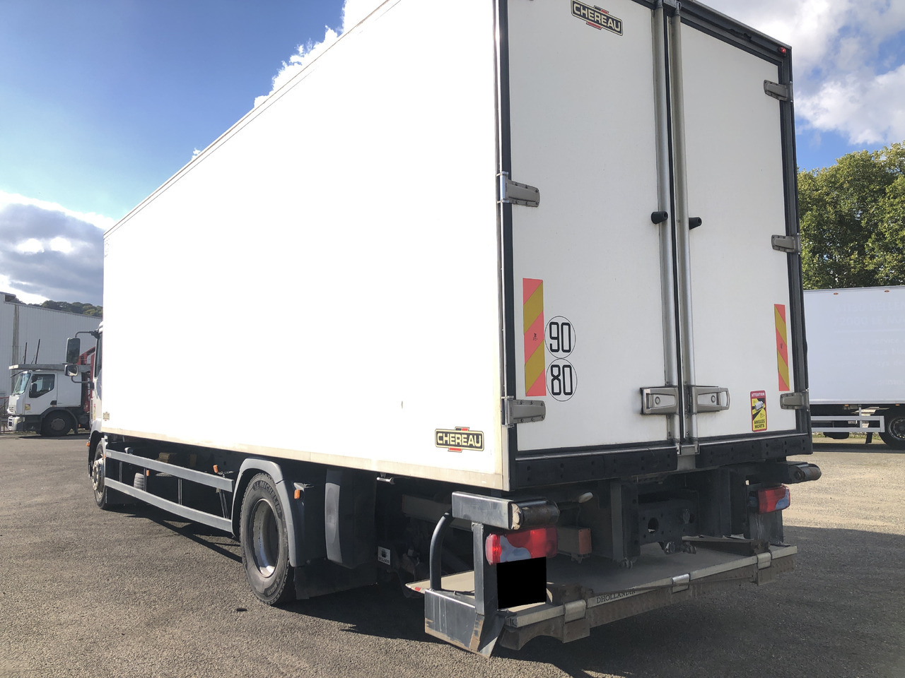 MAN TGM 18.340 FRIGORIFIQUE - Chladírenský nákladní automobil: obrázek 4 MAN TGM 18.340 FRIGORIFIQUE - Chladírenský nákladní automobil: obrázek 4