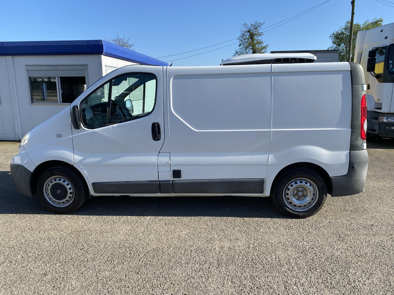 RENAULT trafic frigo - Chladící dodávka: obrázek 4 RENAULT trafic frigo - Chladící dodávka: obrázek 4