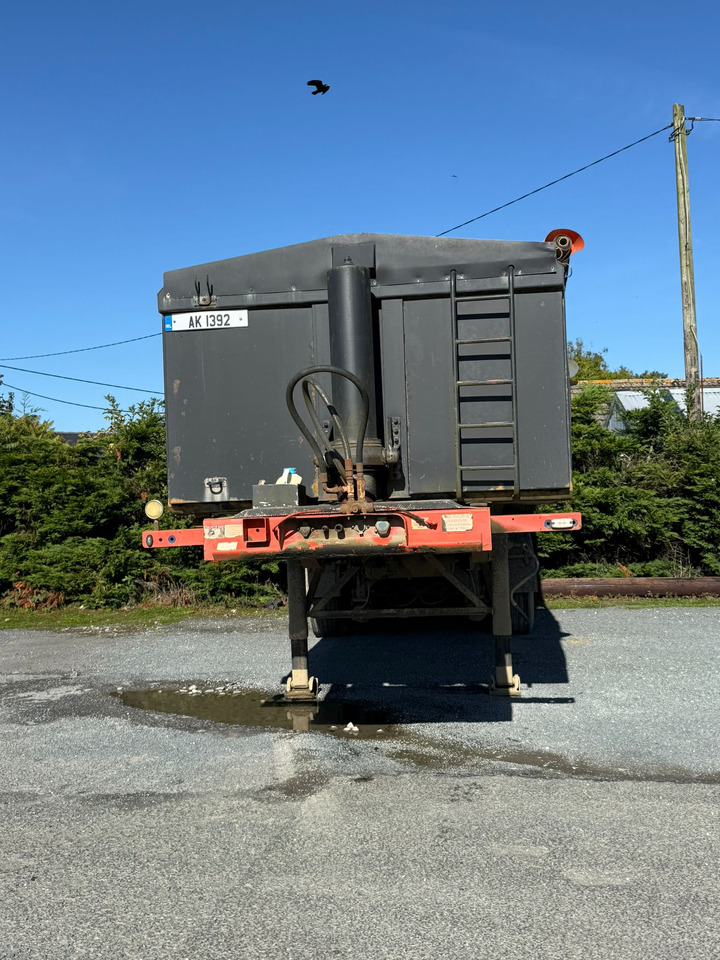 2004 Dennison Tri-axle Bulk Tipping Trailer - Sklápěcí návěs: obrázek 3 2004 Dennison Tri-axle Bulk Tipping Trailer - Sklápěcí návěs: obrázek 3