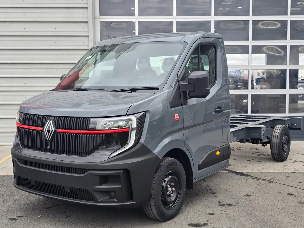 2025 Renault Master Chassis and Cab 150BHP - Podvozek s kabinou: obrázek 2 2025 Renault Master Chassis and Cab 150BHP - Podvozek s kabinou: obrázek 2