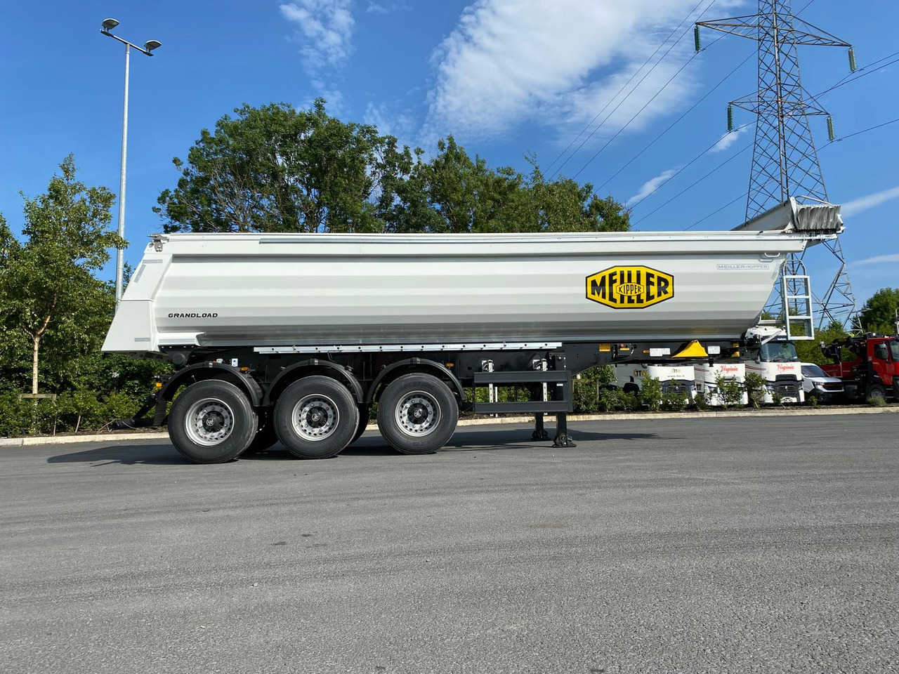 Meiller – Long Wheel Base Tipping Trailer - Sklápěcí návěs: obrázek 4 Meiller – Long Wheel Base Tipping Trailer - Sklápěcí návěs: obrázek 4