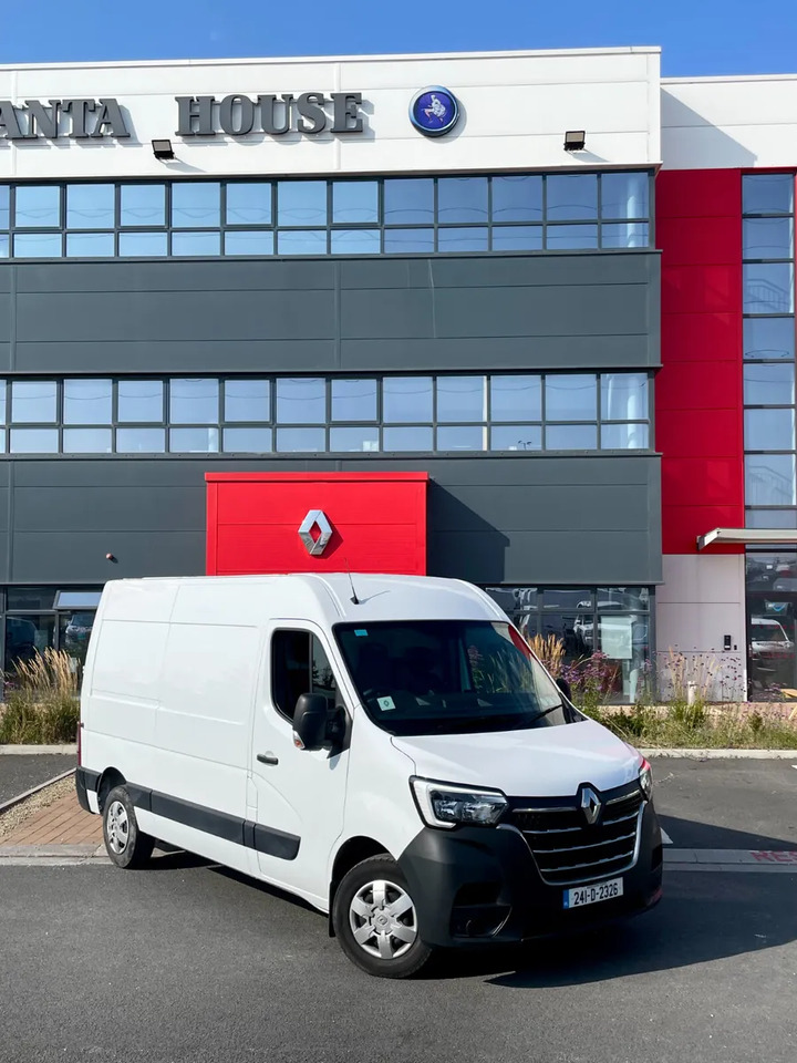 Only 10K Kms – 2024 Renault Master L2H2 - Furgon: obrázek 1 Only 10K Kms – 2024 Renault Master L2H2 - Furgon: obrázek 1