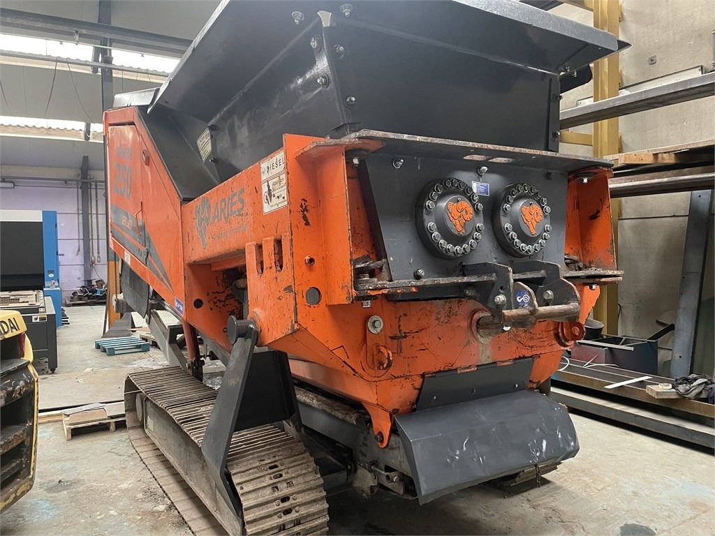 Arjes Impaktor 250 - Mobilní drtič: obrázek 3 Arjes Impaktor 250 - Mobilní drtič: obrázek 3