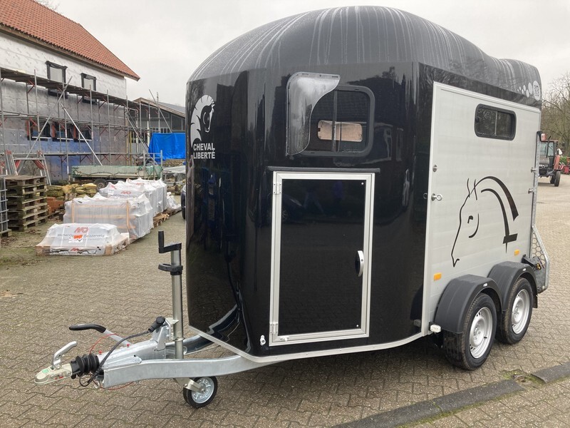 CHEVAL Liberté Gold 3 met zadelkamer - Přepravník na koně: obrázek 2 CHEVAL Liberté Gold 3 met zadelkamer - Přepravník na koně: obrázek 2