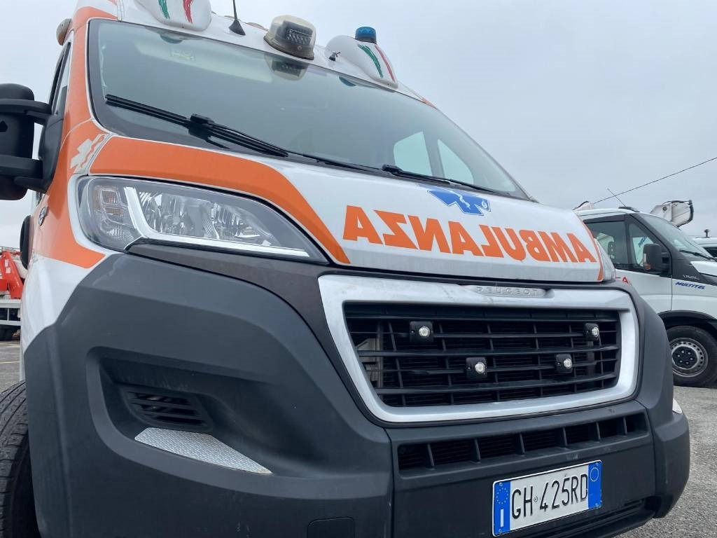 Fiat Ducato - Pohotovostní vůz: obrázek 4 Fiat Ducato - Pohotovostní vůz: obrázek 4