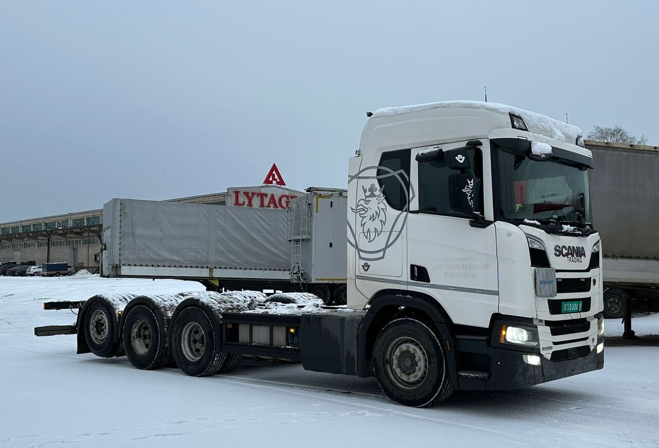 Scania R520 8x4 ADR - Podvozek s kabinou: obrázek 2 Scania R520 8x4 ADR - Podvozek s kabinou: obrázek 2