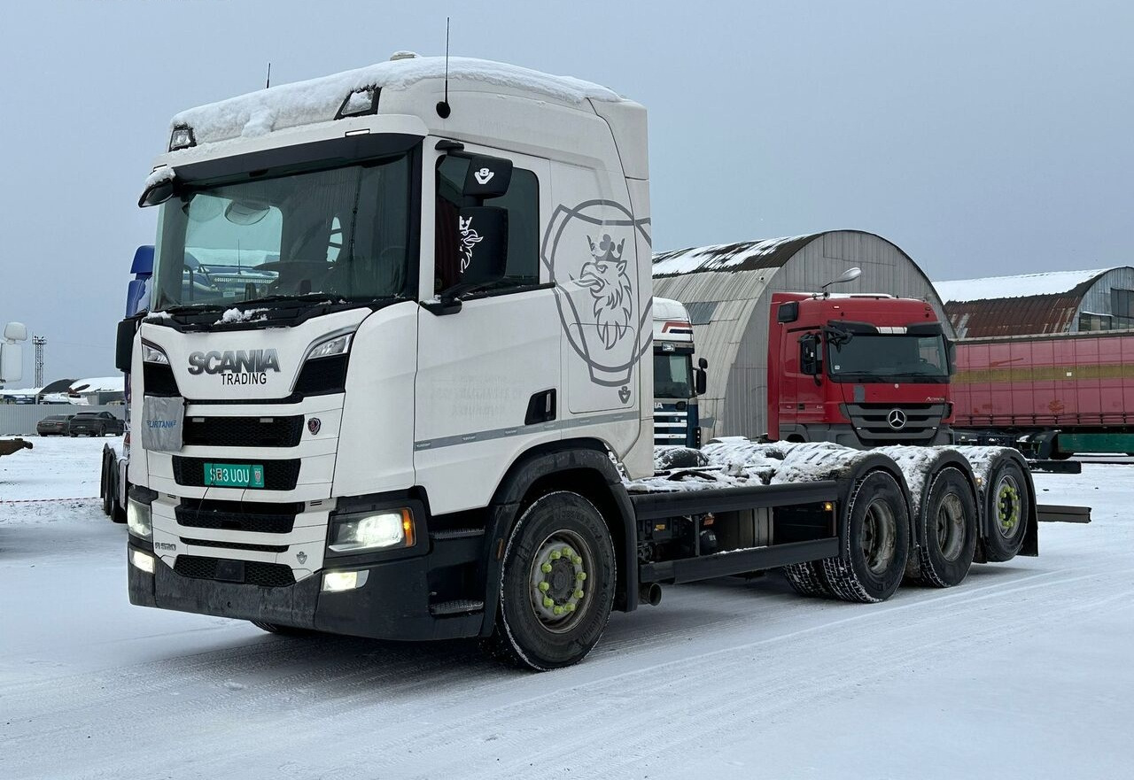 Scania R520 8x4 ADR - Podvozek s kabinou: obrázek 1 Scania R520 8x4 ADR - Podvozek s kabinou: obrázek 1
