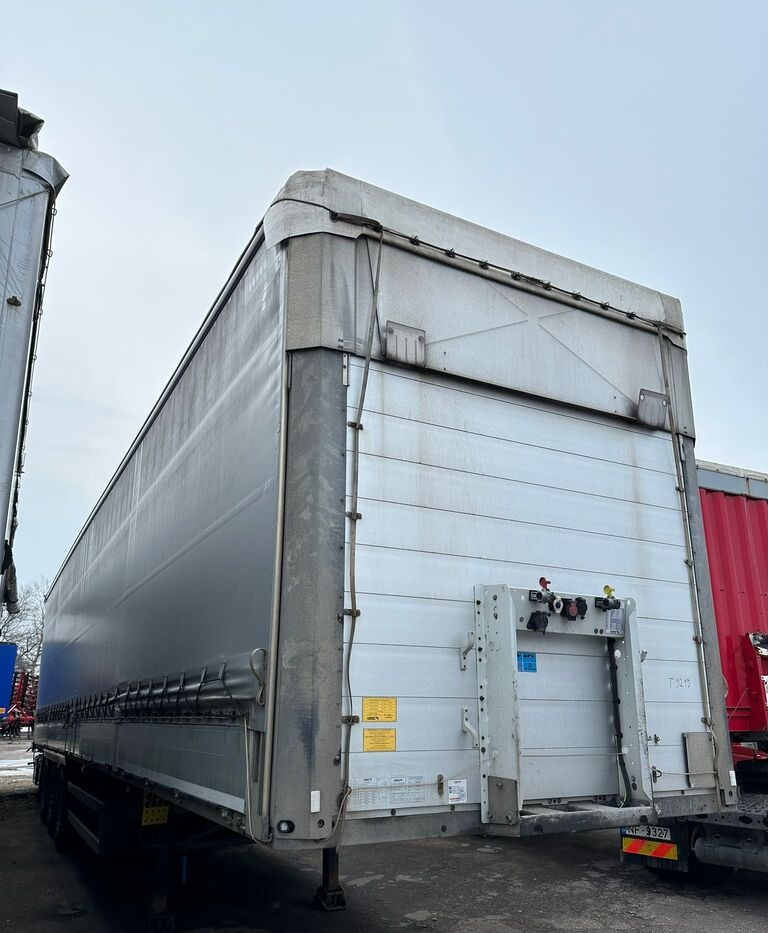 Schmitz Cargobull SCS 24 Boards curtainsider - Plachtový návěs: obrázek 2 Schmitz Cargobull SCS 24 Boards curtainsider - Plachtový návěs: obrázek 2
