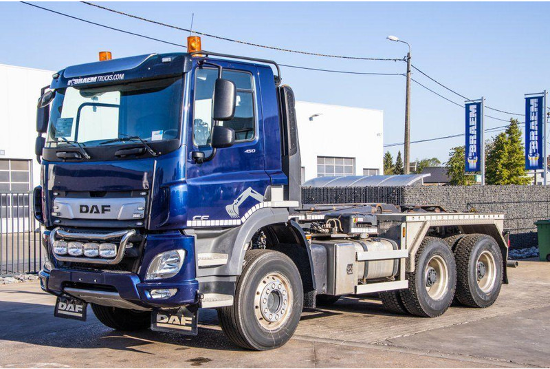 DAF CF 450 - Hákový nosič kontejnerů: obrázek 2 DAF CF 450 - Hákový nosič kontejnerů: obrázek 2