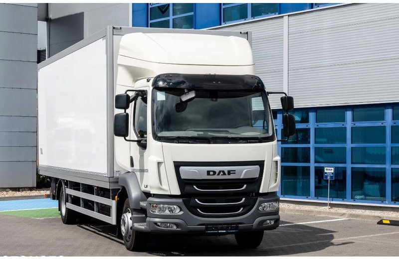 DAF LF 260 Koffer + Tail Lift - Skříňový nákladní auto: obrázek 2 DAF LF 260 Koffer + Tail Lift - Skříňový nákladní auto: obrázek 2