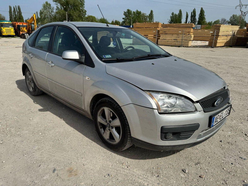 Ford Focus 1,6 i - Damaged Car - Hatchback: obrázek 2 Ford Focus 1,6 i - Damaged Car - Hatchback: obrázek 2