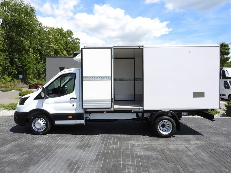 Chladící dodávka Ford TRANSIT CHŁODNIA KONTENER 0*C ZASILANIE 230V TEMPOMAT KLIMATYZAC: obrázek 9