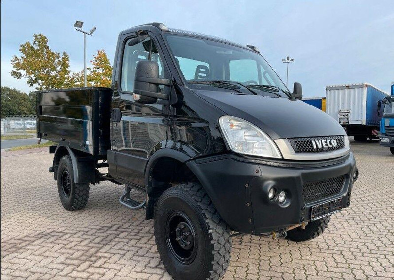 Iveco 35S17 W 4x4 Flatbed - Dodávka valník: obrázek 2 Iveco 35S17 W 4x4 Flatbed - Dodávka valník: obrázek 2