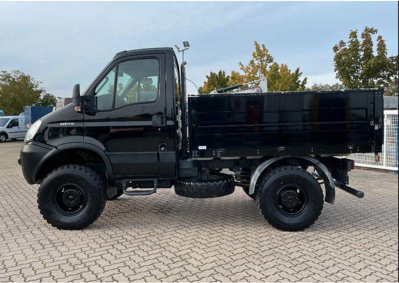 Iveco 35S17 W 4x4 Flatbed - Dodávka valník: obrázek 3 Iveco 35S17 W 4x4 Flatbed - Dodávka valník: obrázek 3