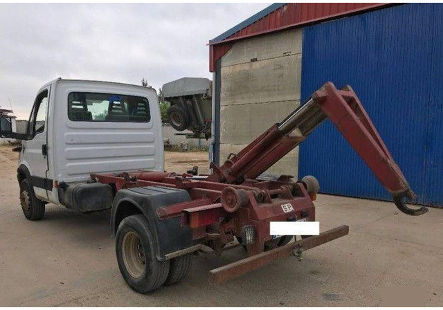 Iveco 65C15 - Hákový nosič kontejnerů: obrázek 4 Iveco 65C15 - Hákový nosič kontejnerů: obrázek 4