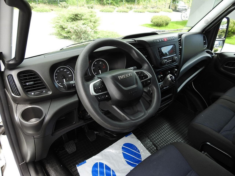 Iveco DAILY 35C14 KONTENER 8 PALET TEMPOMAT KLIMATYZACJA  BLIŹNIACZE K - Dodávka skřín: obrázek 2 Iveco DAILY 35C14 KONTENER 8 PALET TEMPOMAT KLIMATYZACJA  BLIŹNIACZE K - Dodávka skřín: obrázek 2