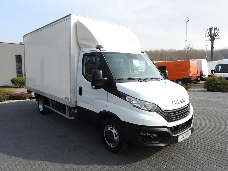 Iveco DAILY 35C16 KONTENER WINDA 8 PALET TEMPOMAT BLIŹNIACZE KOŁA KLIM - Dodávka skřín: obrázek 4 Iveco DAILY 35C16 KONTENER WINDA 8 PALET TEMPOMAT BLIŹNIACZE KOŁA KLIM - Dodávka skřín: obrázek 4