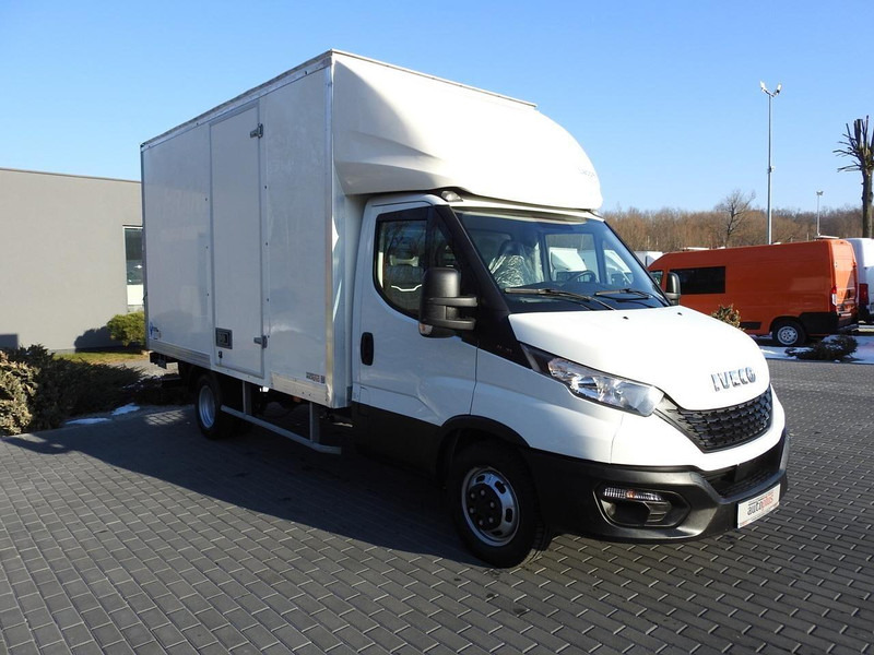 Iveco DAILY 35C16 KONTENER WINDA 8 PALET TEMPOMAT BLIŹNIACZE KOŁA KLIM - Dodávka skřín: obrázek 4 Iveco DAILY 35C16 KONTENER WINDA 8 PALET TEMPOMAT BLIŹNIACZE KOŁA KLIM - Dodávka skřín: obrázek 4
