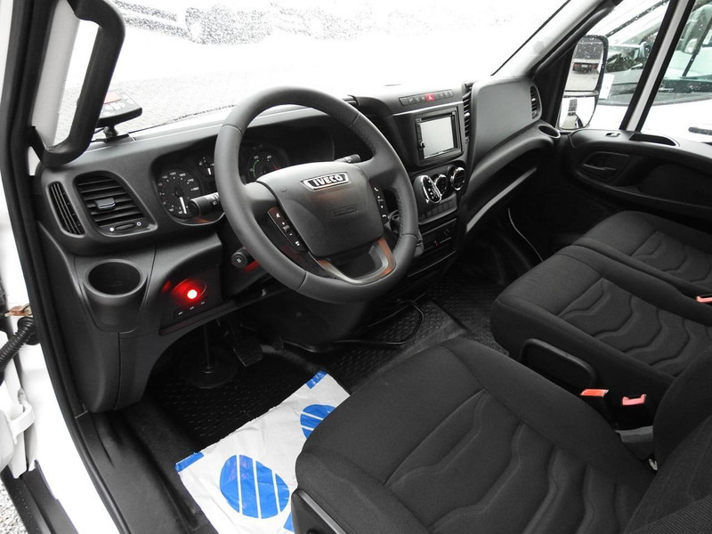 Iveco DAILY 70C17 CHŁODNIA 0*C WINDA 9 PALET ZASILANIE 230V TEMPOMAT K - Chladící dodávka: obrázek 2 Iveco DAILY 70C17 CHŁODNIA 0*C WINDA 9 PALET ZASILANIE 230V TEMPOMAT K - Chladící dodávka: obrázek 2