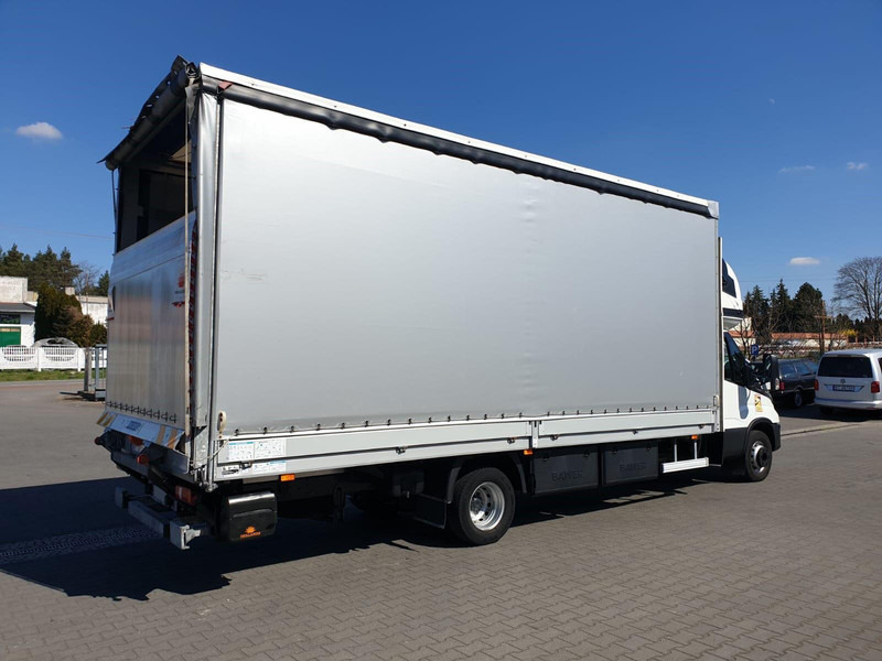 Iveco DAILY 72C18 70C18 HI-MATIC 1.HAND - Plachtový nákladní auto: obrázek 4 Iveco DAILY 72C18 70C18 HI-MATIC 1.HAND - Plachtový nákladní auto: obrázek 4