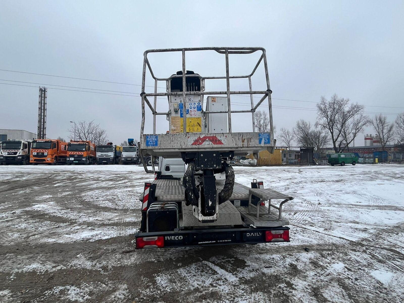 Autoplošina Iveco Daily 35-120 Oil & Steel Snake 2010 H Plus 20 m - Lifting Baske: obrázek 13 Autoplošina Iveco Daily 35-120 Oil & Steel Snake 2010 H Plus 20 m - Lifting Baske: obrázek 13