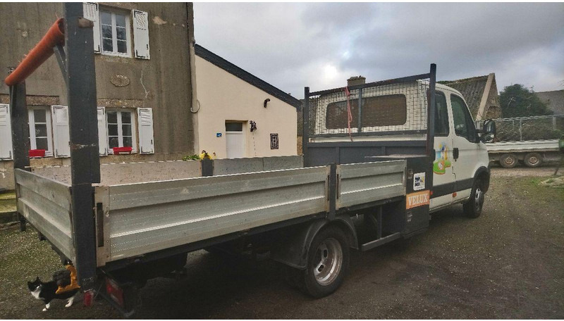 Iveco Daily 35C15 Doka flatbed - Dodávka valník: obrázek 2 Iveco Daily 35C15 Doka flatbed - Dodávka valník: obrázek 2