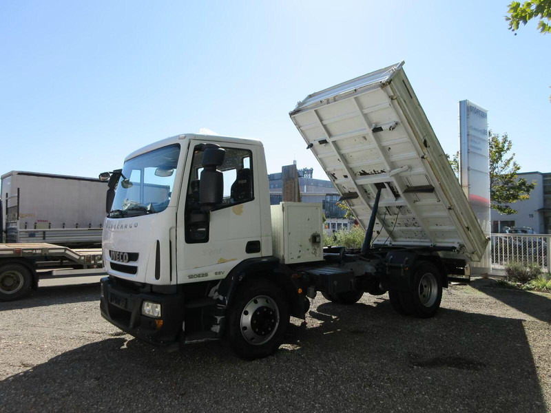 Iveco Eurocargo 120E25 - 3 way tipper - Sklápěč: obrázek 1 Iveco Eurocargo 120E25 - 3 way tipper - Sklápěč: obrázek 1