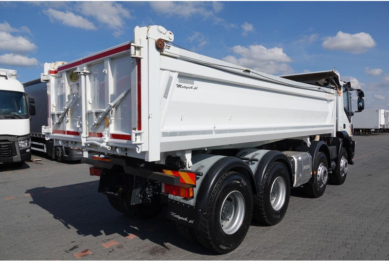 Sklápěč Iveco TRAKKER / 8x4 / WYWROTKA / HYDROBURTA / BORDMATIC / EURO 6 / ME: obrázek 14