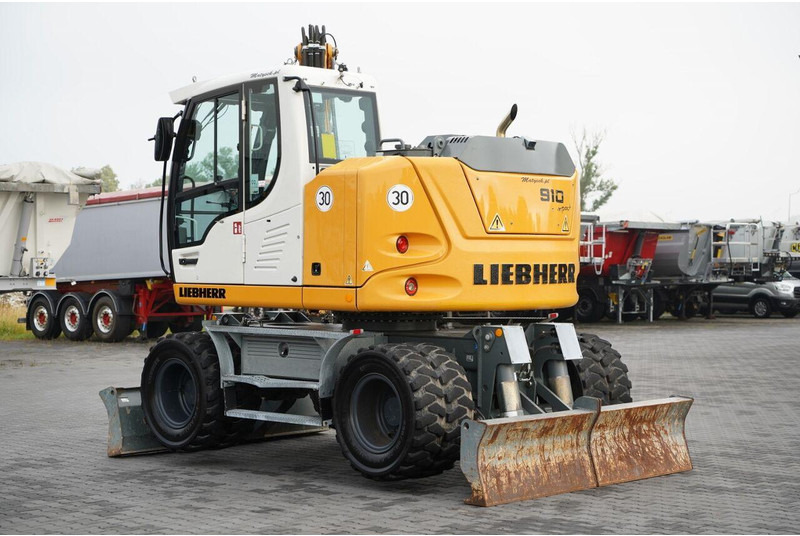 Liebherr 910 COMPACT LITRONIC / KOPARKA KOŁOWA / KLIMATYZACJA / KAMERA - Kolesové rýpadlo: obrázek 3 Liebherr 910 COMPACT LITRONIC / KOPARKA KOŁOWA / KLIMATYZACJA / KAMERA - Kolesové rýpadlo: obrázek 3