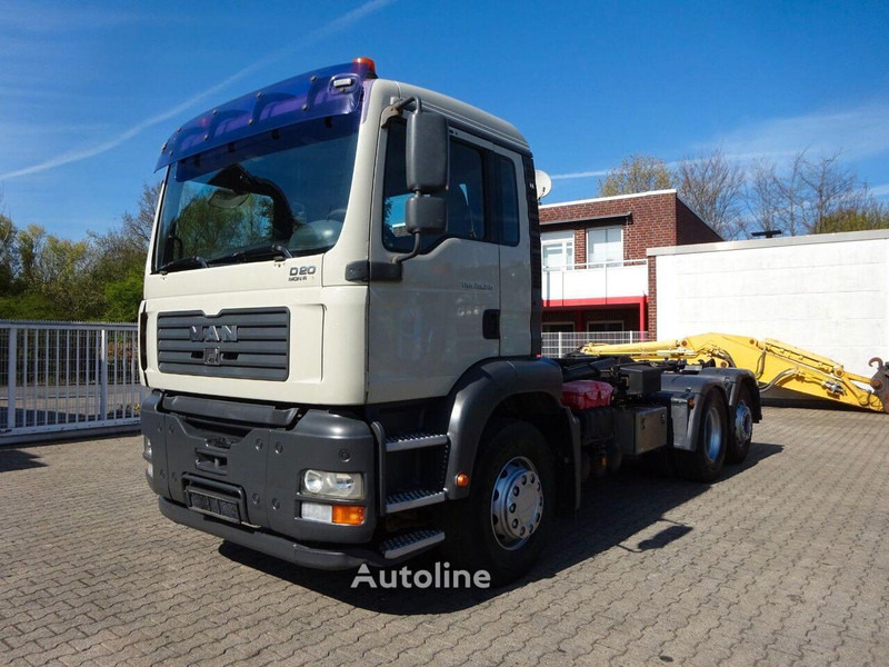 MAN 26.310 TGA - Hook lift truck - Hákový nosič kontejnerů: obrázek 2 MAN 26.310 TGA - Hook lift truck - Hákový nosič kontejnerů: obrázek 2